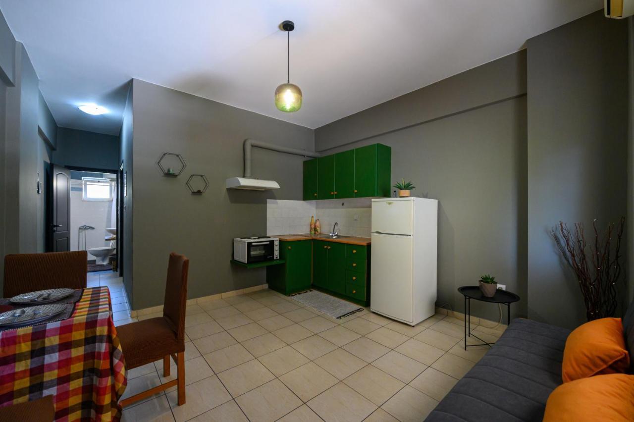 Rea Apartment II "1Minute From The Beach" Kalamáta Kültér fotó
