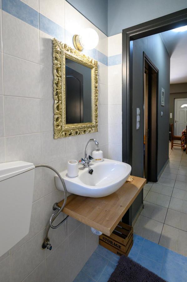Rea Apartment II "1Minute From The Beach" Kalamáta Kültér fotó